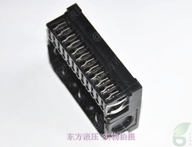 LRW系列锅炉点火控制器LOA24.171B27与配套底盘详解